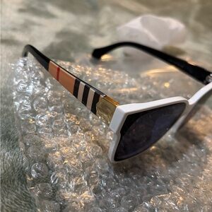 Burberry sunglasses